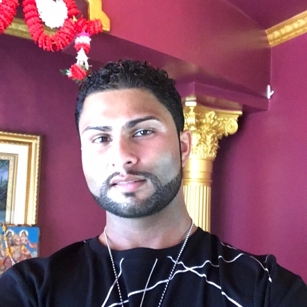 Meet your Posher, Amrit - Picture 2 of 2